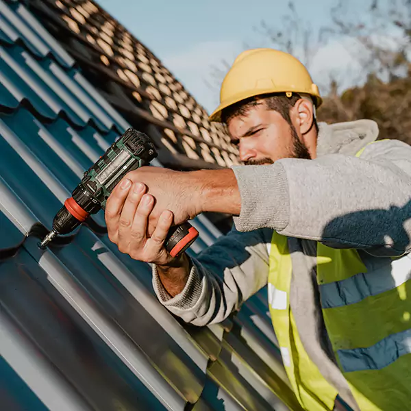 Why Oceanside Homeowners Choose Oceanside Roofing Pros for Steel Roof Repair Service?